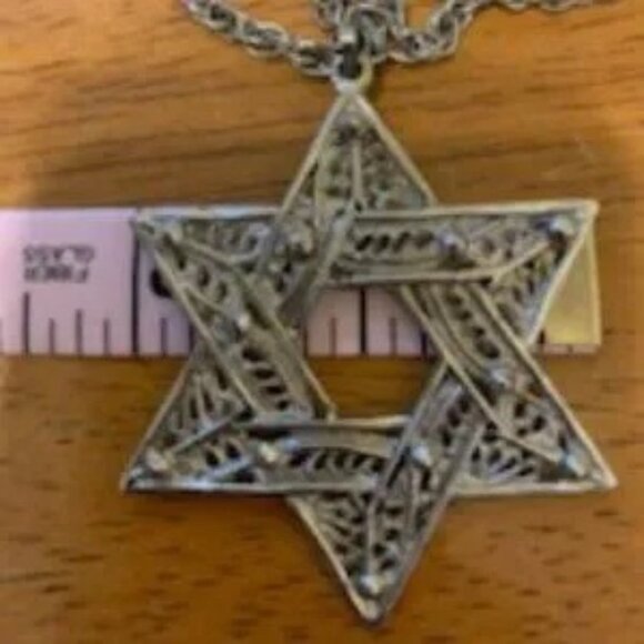 Stunning Star Of David Necklace (womens listing) - Picture 3 of 5